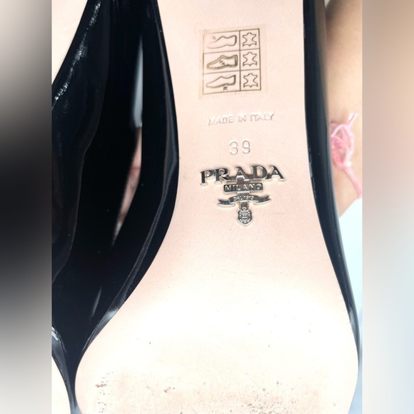 Prada Black Patent Leather Logo Plaque Block Heel Square Toe Loafer EU 39 US 9 - Picture 10 of 16